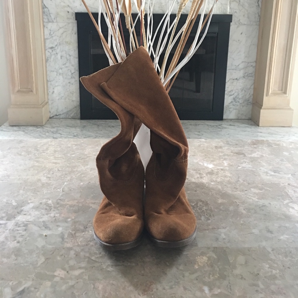 🌺💕Ladies Leather Nine West Boots Calf Length💕🌺